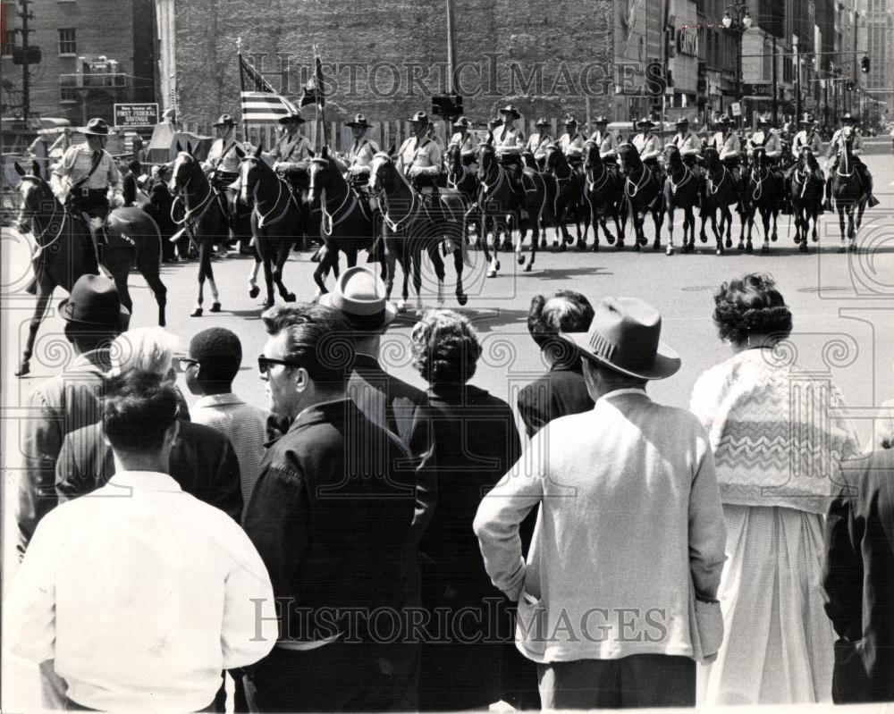 Press Photo Memorial Day 1963 - Historic Images