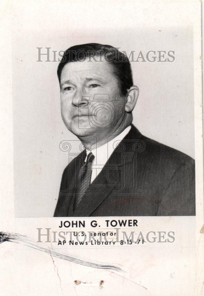 1975 Press Photo John Tower US Senator - Historic Images