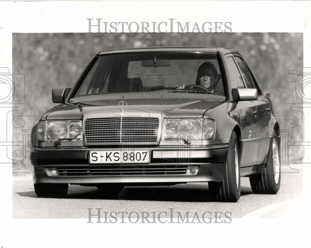 1991 Press Photo Mercedes-Benz 500E 1992 North American - Historic Images