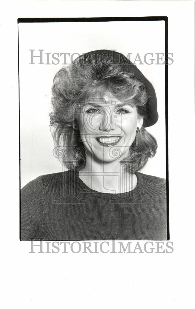 1984 Press Photo Carol  T Teegardin gossip column - Historic Images