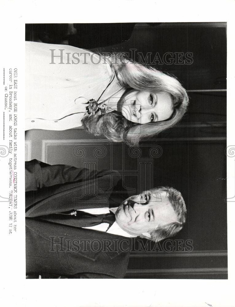 1980 Press Photo Hugh Downs talks to Constance Towers - Historic Images