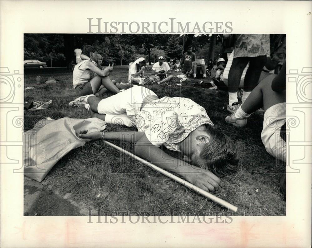 1987 Press Photo Michigan Peace March Mark Nischan - Historic Images