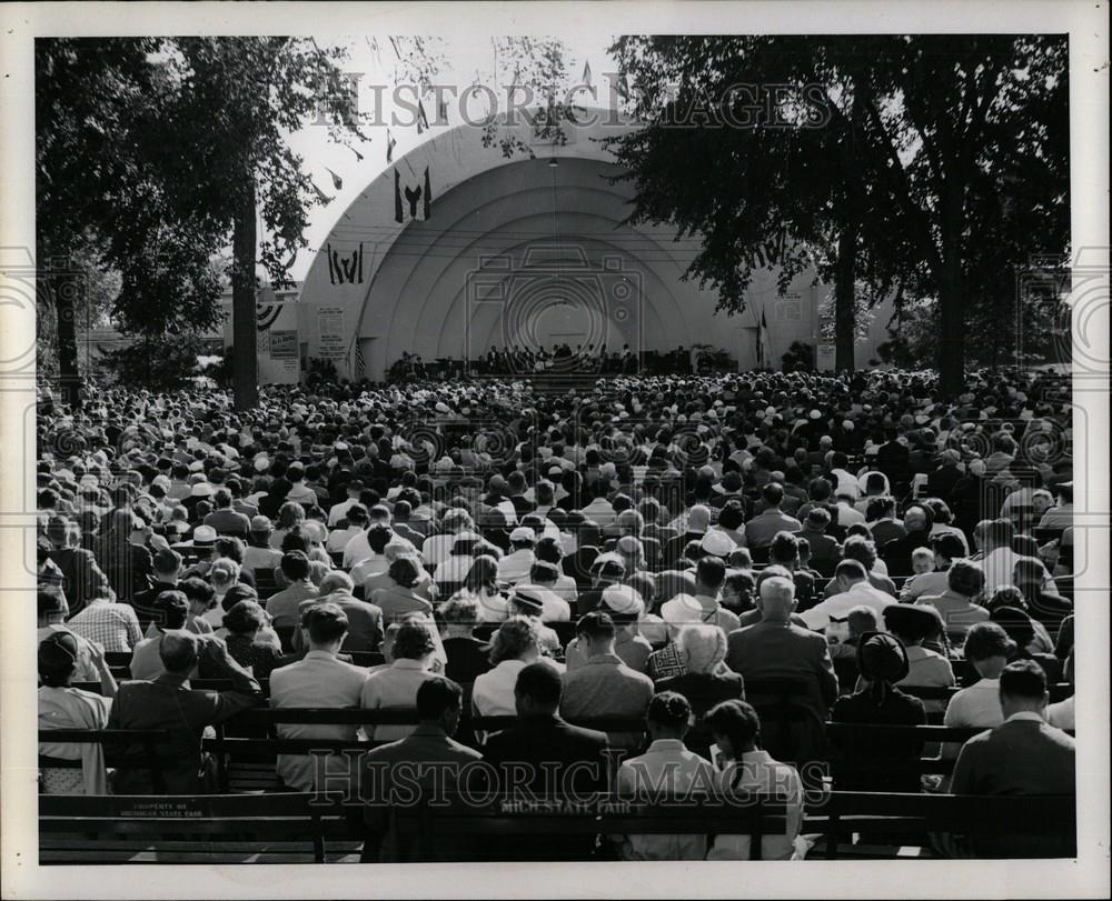 Press Photo Sunrise Services Michigan State Fair - Historic Images