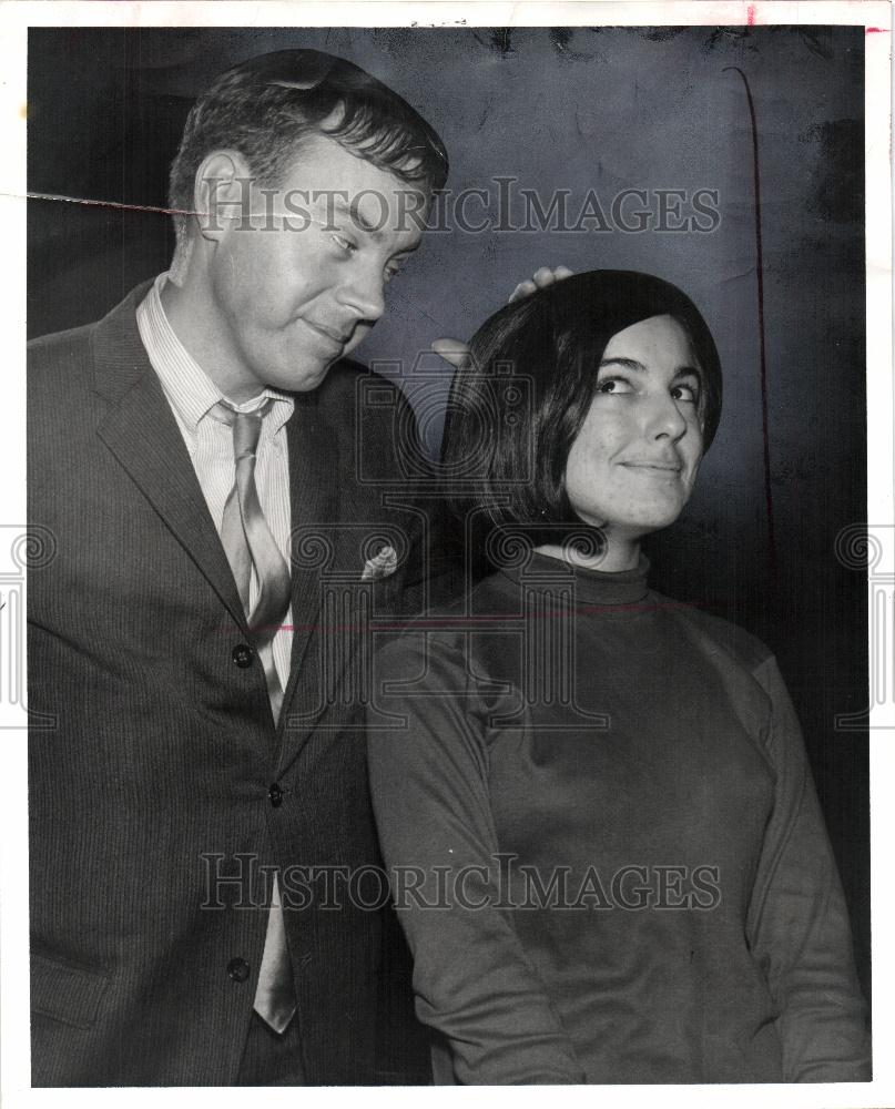 1965 Press Photo James Foote Roseann Ilardo College - Historic Images