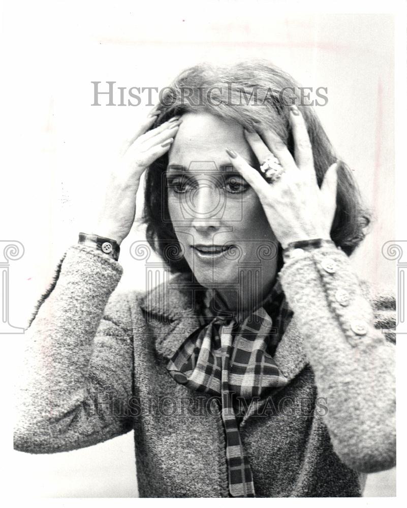 1981 Press Photo Helen Gurley Brown feminist - Historic Images