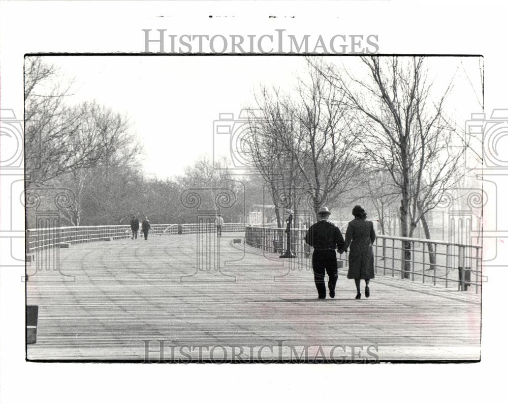 1963 Press Photo Metropolitan  Beach Metro Park - Historic Images