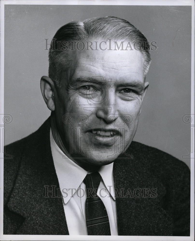 1963 Press Photo Orien Dalley Lecturer - Historic Images