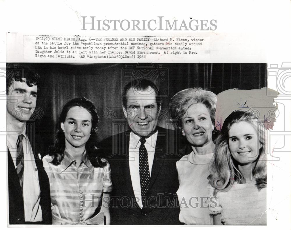 1968 Press Photo presidential nominee Nixon with family - Historic Images