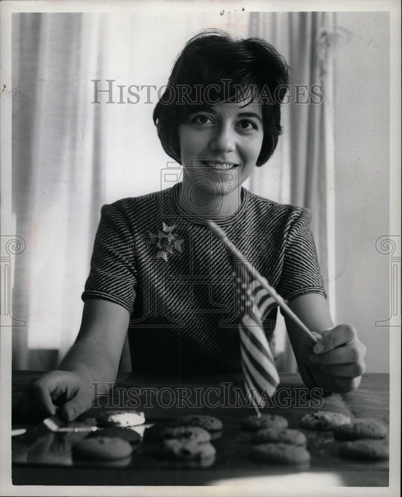 1965 Press Photo Cookies Mary Anne Danne Florida - Historic Images