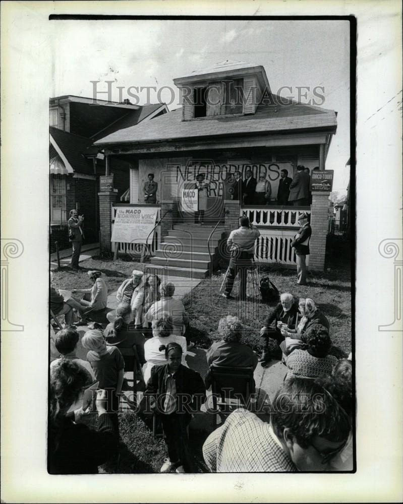 1986 Press Photo MACO Michigan Avenue Community Burrell - Historic Images