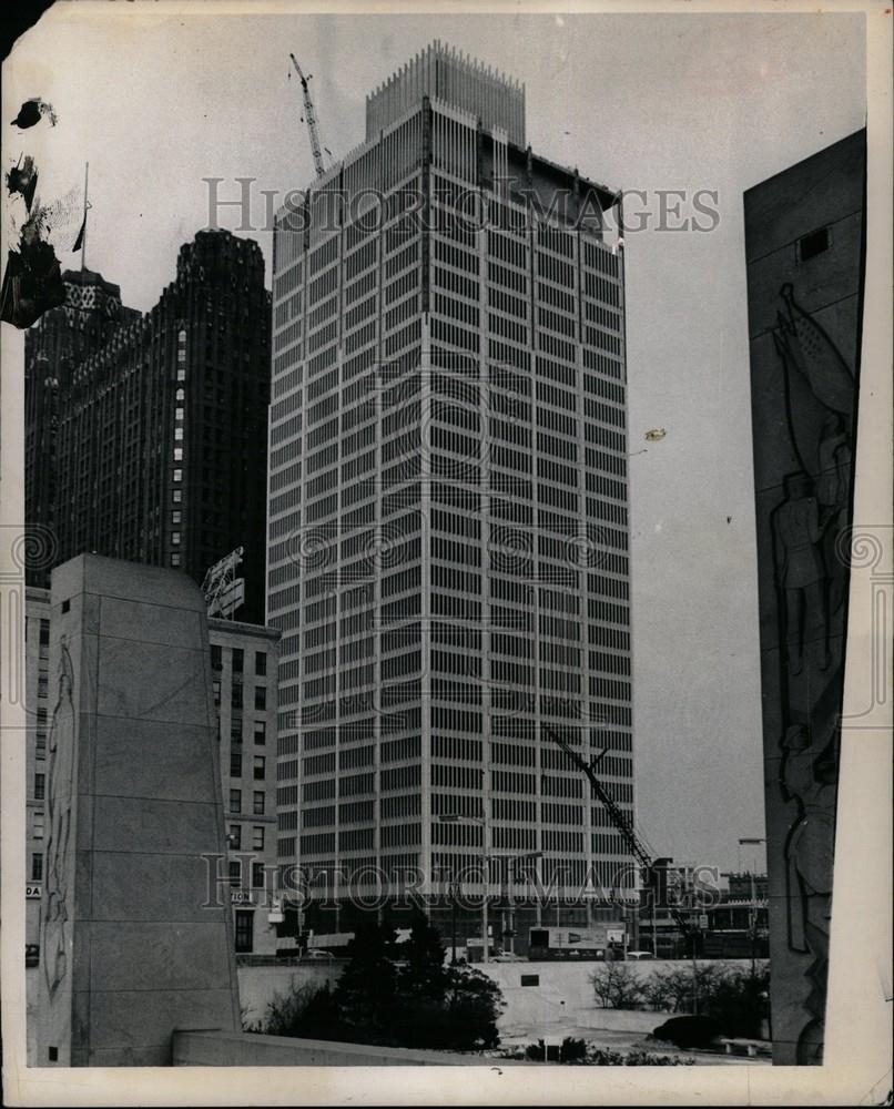 1962 Press Photo Michigan Consolidated Gas - Historic Images