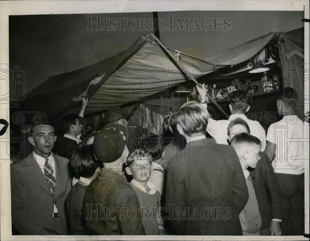 1942 Press Photo Macomb County Gambling - Historic Images