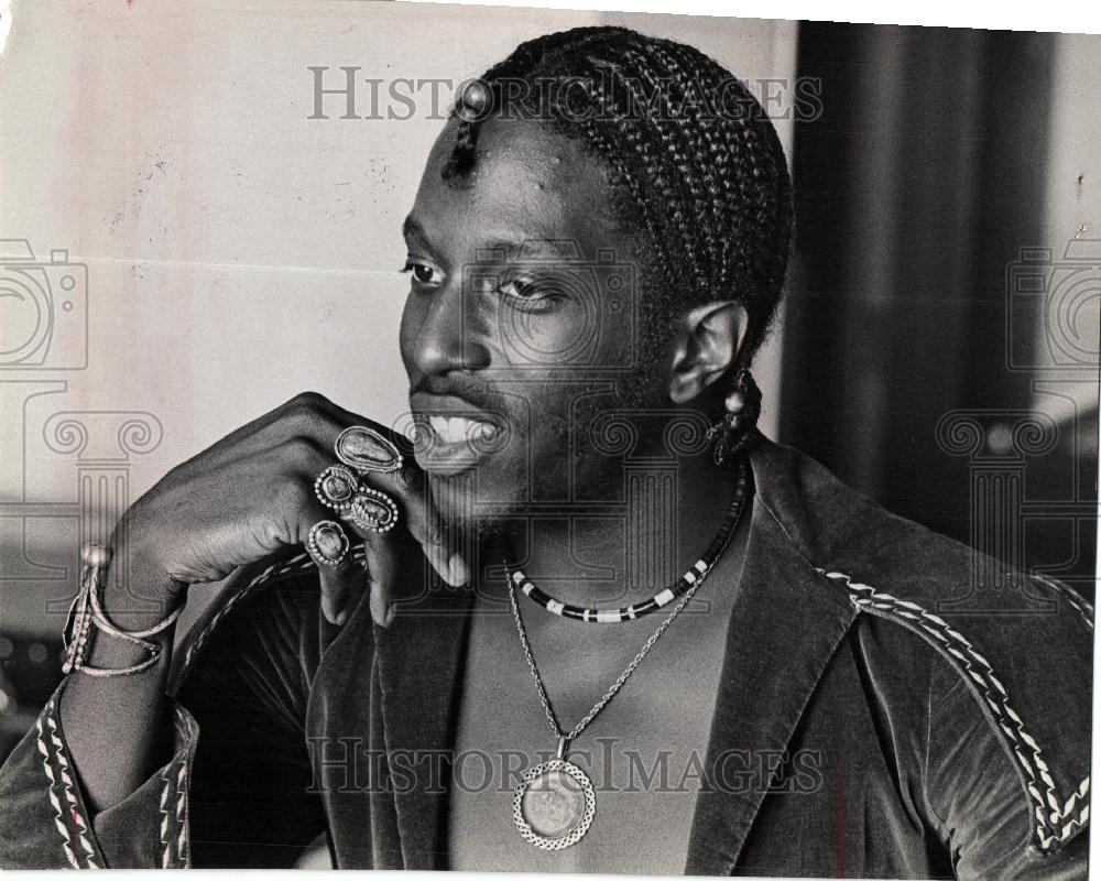 1975 Press Photo Ollie Brown Detroit Music Percussion - Historic Images