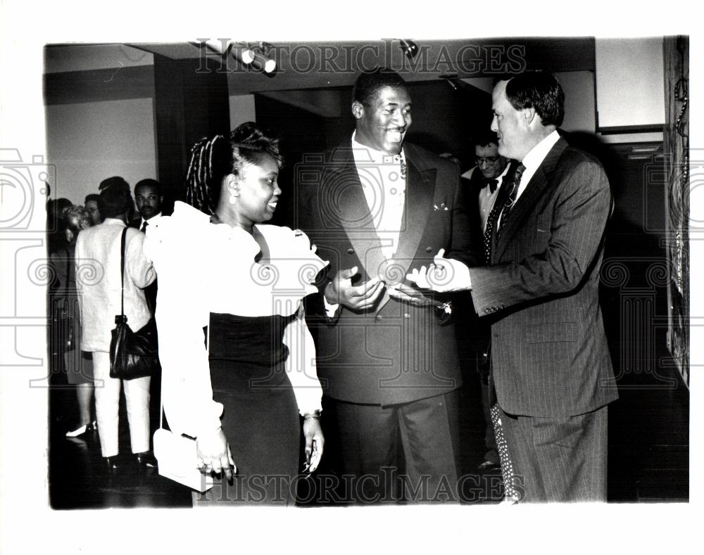 1992 Press Photo Lomas Brown Mark Mulvoy - Historic Images