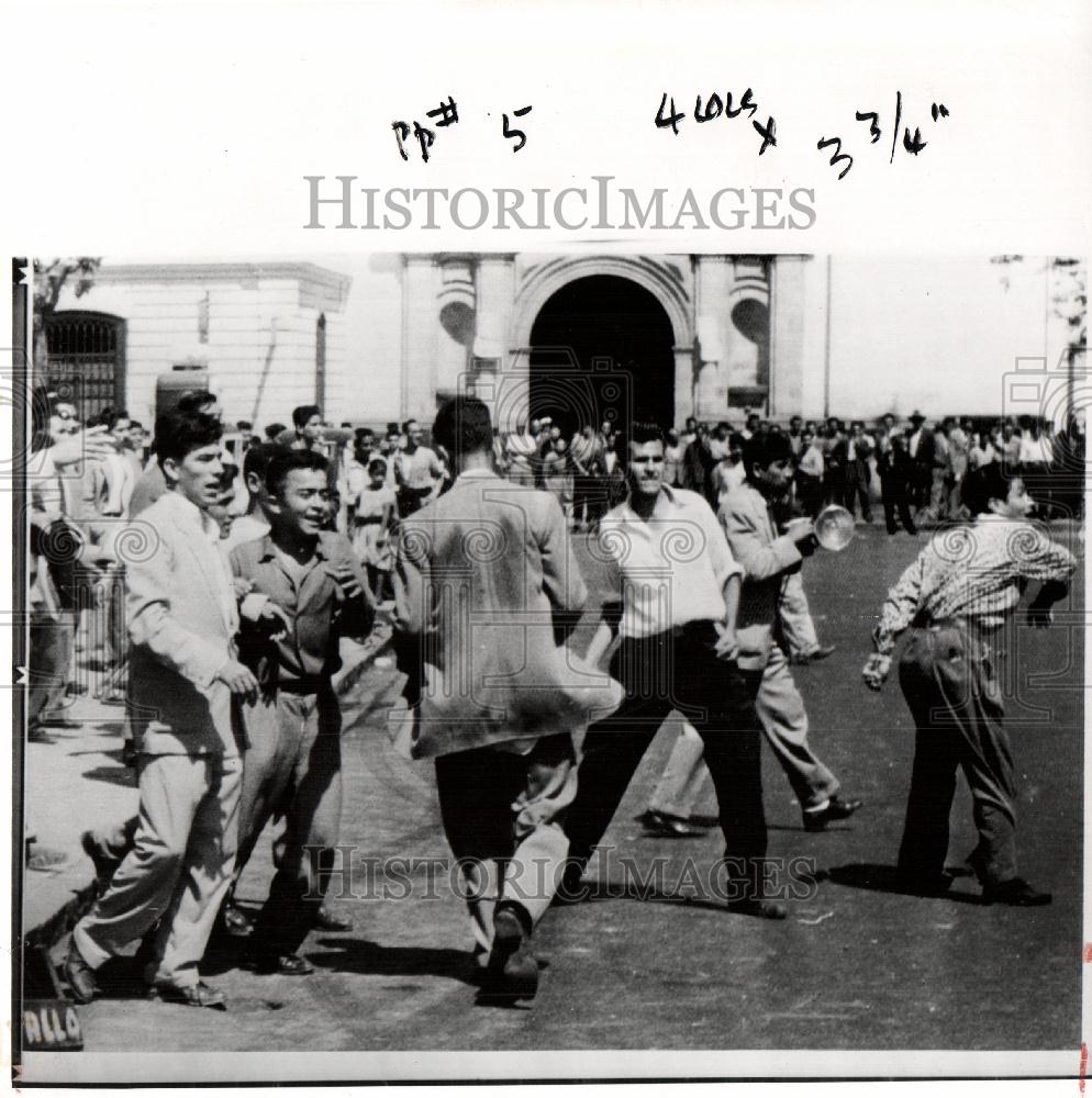 1958 Press Photo San Marcos Uni students demonstrate - Historic Images