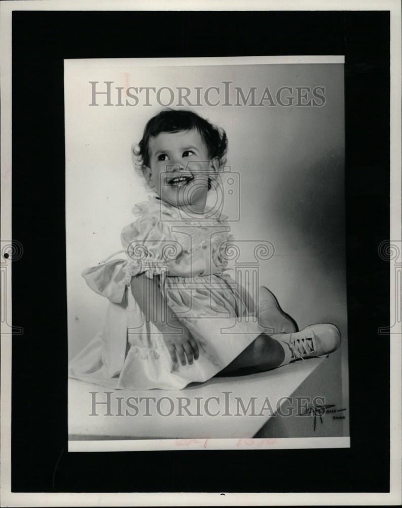 1984 Press Photo Shelley Czeizler broadcast career - Historic Images