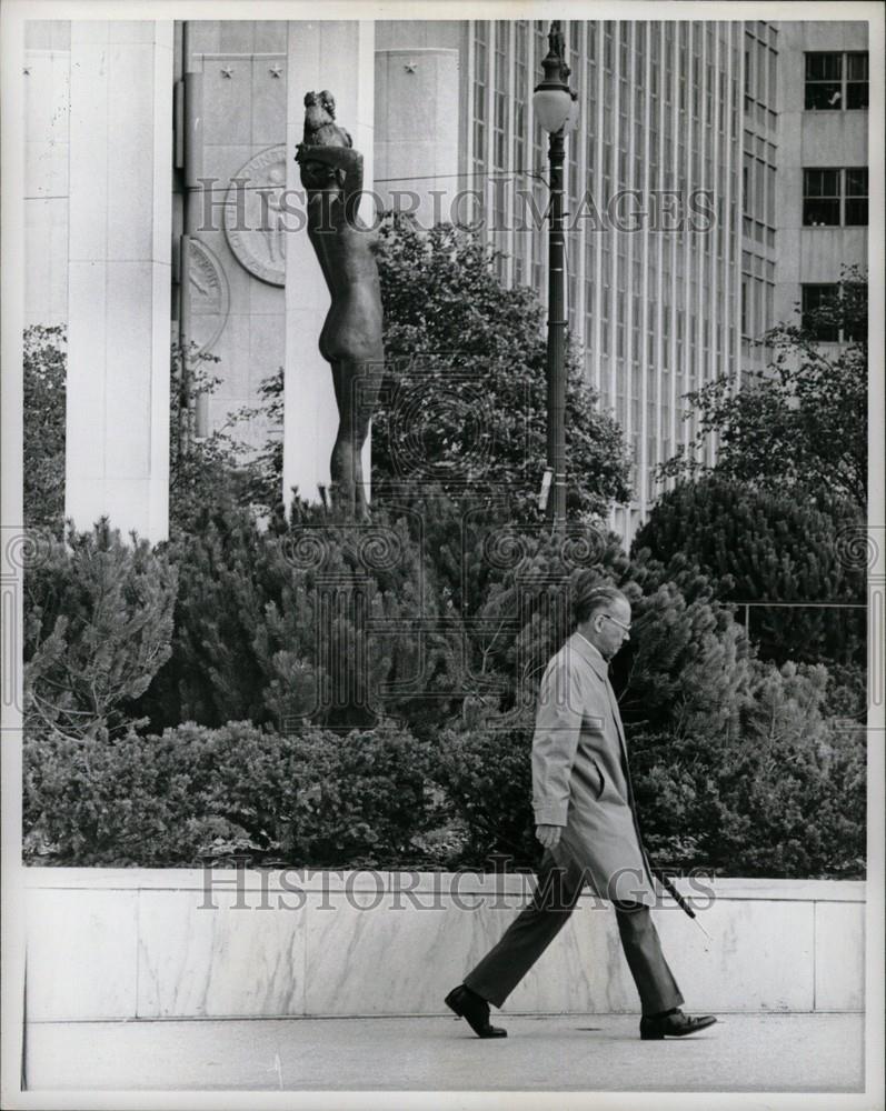 1975 Press Photo Michigan consolidated Gas Co. - Historic Images