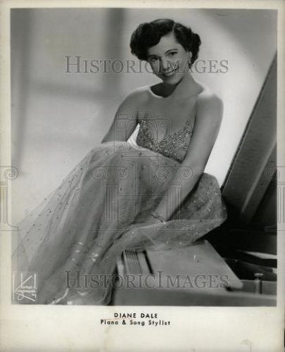 1958 Press Photo DIANE DALE Piano & Song Stylist - Historic Images