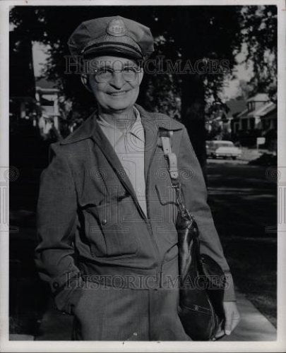 1961 Press Photo Mailman - Historic Images