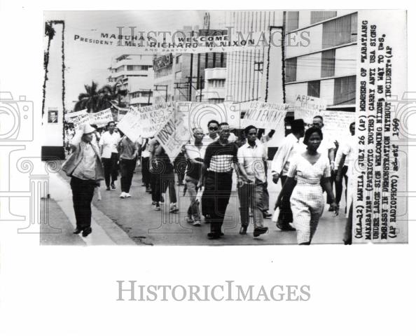 1969 Press Photo Manila anti USA Patriotic Youth Nixon - Historic Images