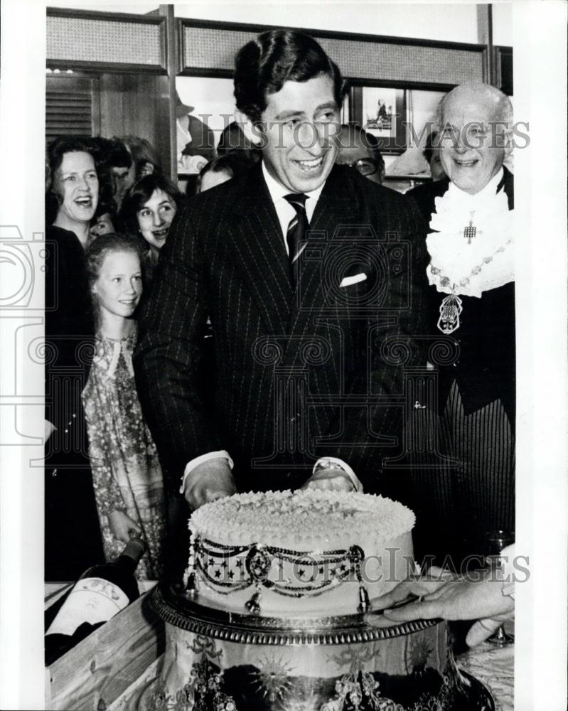 1978 Press Photo Prince Charles Switches On The Regent Street Christmas Lights - Historic Images