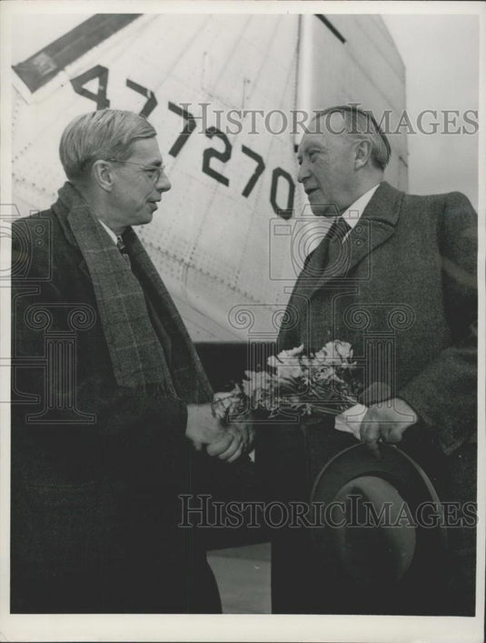 1953 Press Photo - KSC16389 - Historic Images