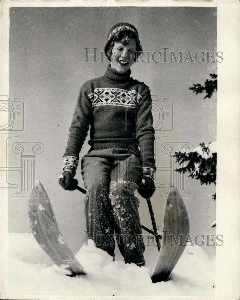 Press Photo Danish Princess skiing - Historic Images