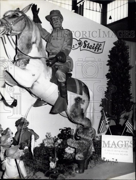 Press Photo The Teddy Roosevelt Monument - Historic Images