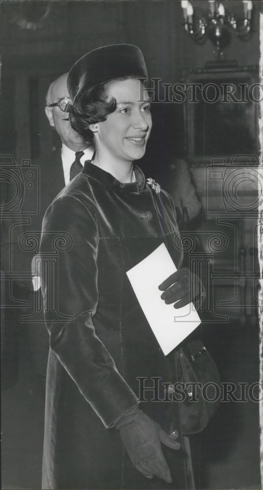 Press Photo Princess Margaret Arrives at Royal College of Surgeons - Historic Images