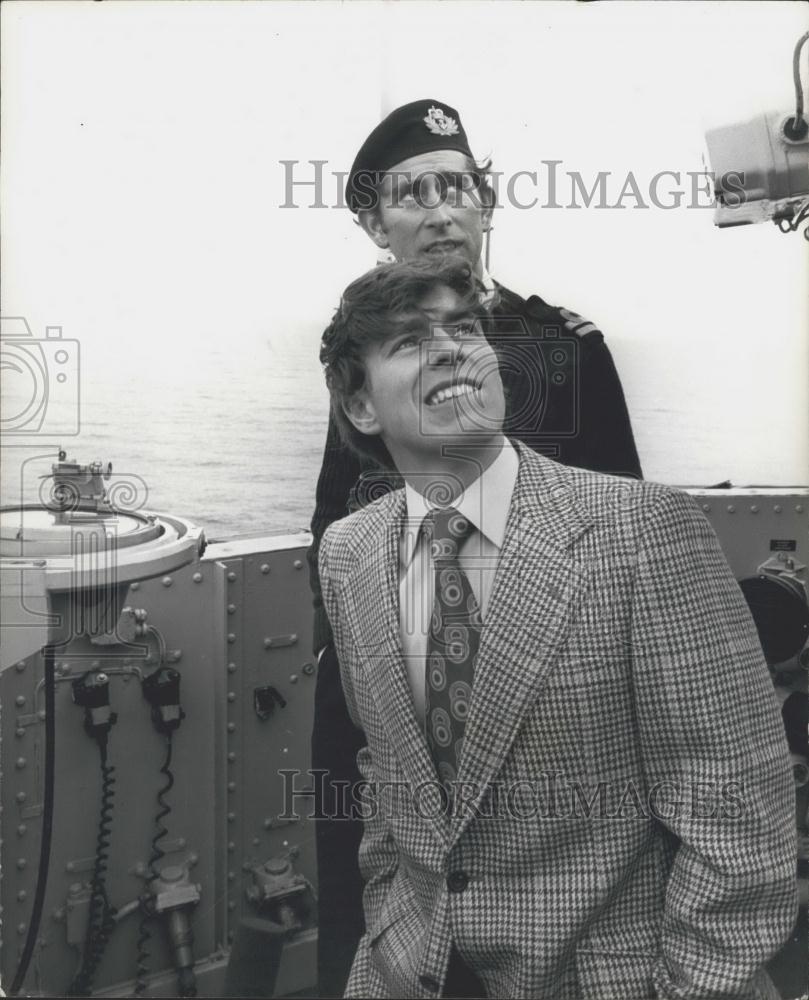 1976 Press Photo Prince Charles &amp; Prince Andrew During Exercise Firth of Forth - Historic Images