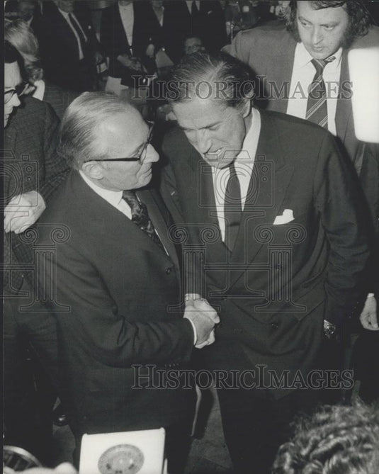 1973 Press Photo Mr. Roland "Tiny" Rowland,& rival Sir Basil Smallpiece - Historic Images