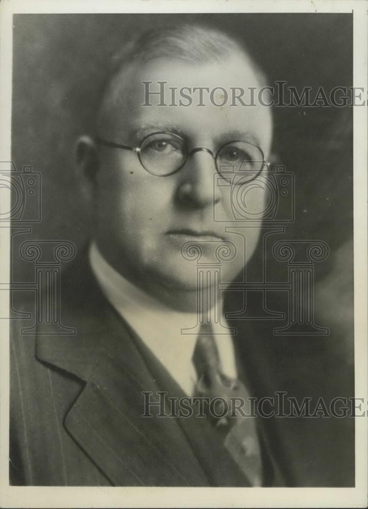 Press Photo Executive Vice-President of C.B. &amp; Q.: Edward Flynn - Historic Images