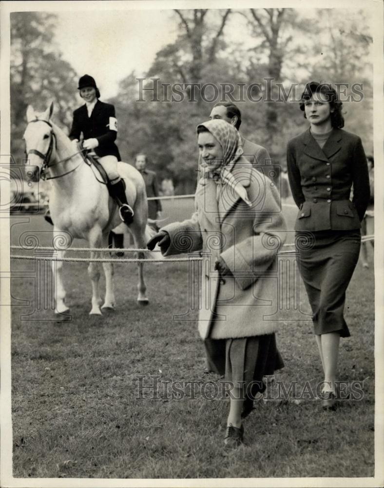 1957 Press Photo Royal Family Watches Horse Trials at Badminton - Historic Images