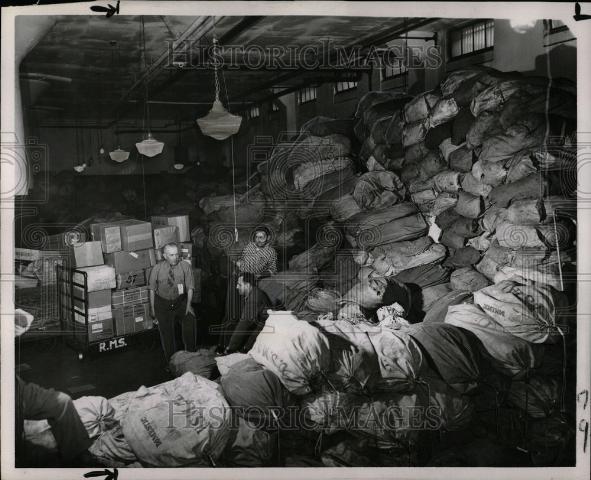 1950 Press Photo Roosevelt Park Post Office Rail Strike - Historic Images