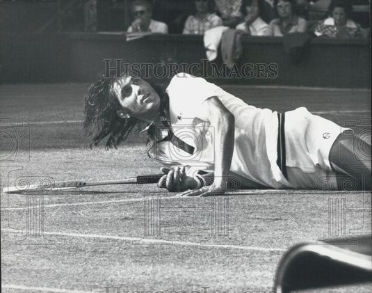 1975 Press Photo Nastase out of Wimbledon Championships - Historic Images