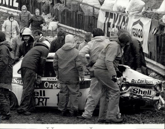 1975 Press Photo Race driver Divina Galica Crashes on debut - Historic Images
