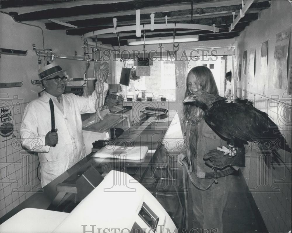 Press Photo Bugsy, the Imperial Eagle from Children Castle - Historic Images