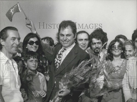 1974 Press Photo Captain Nikos Pappas Greek Navy Mutiny Junta Returns Greece - Historic Images
