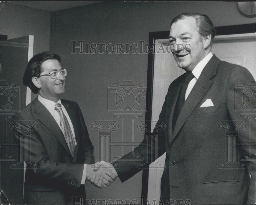 1979 Press Photo Dr Arie Pais, Mark Carlisle, Ministry of Education, Science - Historic Images