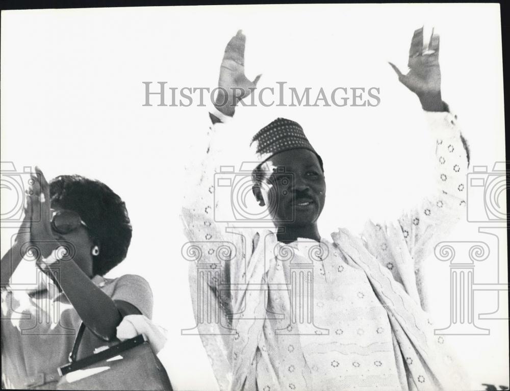 Press Photo Major-General Yakubu Gowon President Nigeria Wife Victoria - Historic Images