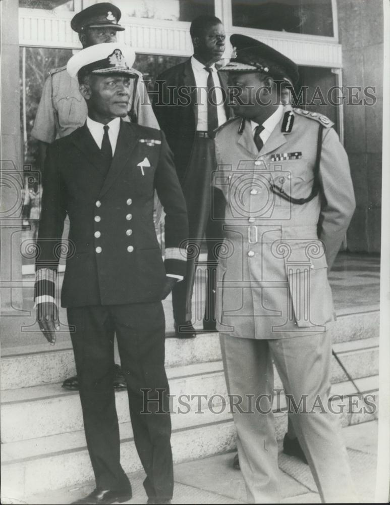 1966 Press Photo Alhaji Kam Salem &amp;Commodore J.E. A Wey,Nigerians - Historic Images