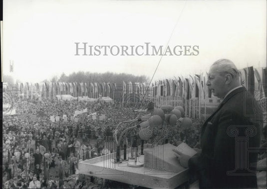 1967 Press Photo German chancellor Kurt-Georg Kiesinger Makes Speech - Historic Images