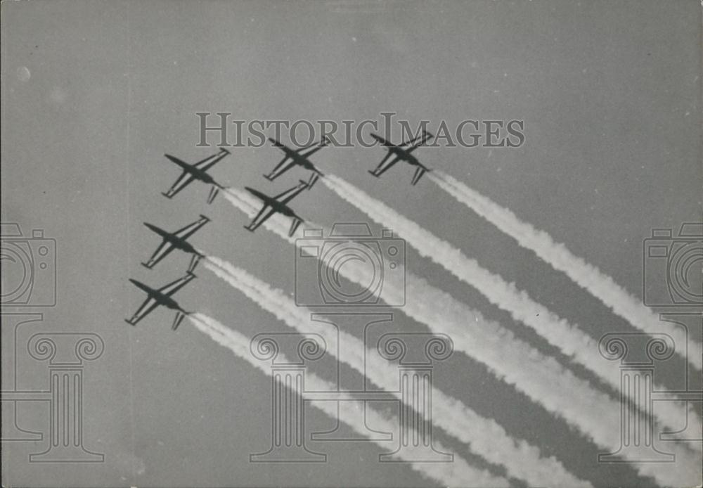 Press Photo Six Airplanes Flying Formation - Historic Images