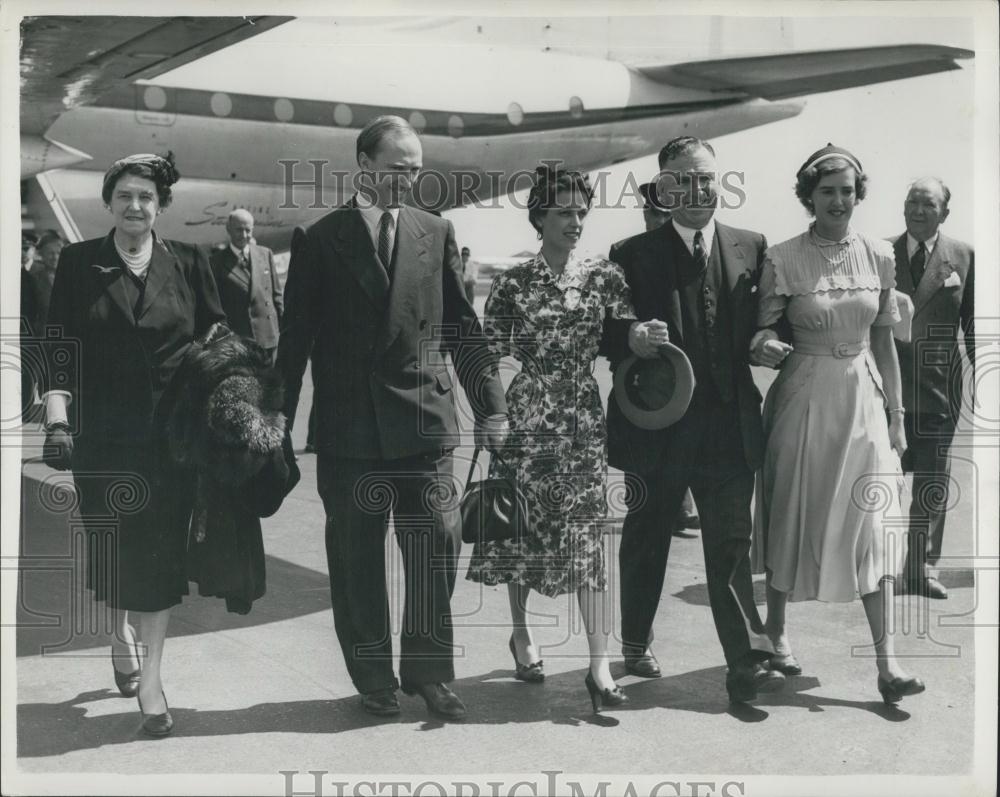 1953 Press Photo New Zealand PM Right Hon Holland and his family - Historic Images