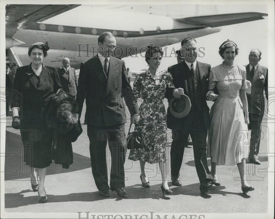 1953 Press Photo New Zealand PM Right Hon Holland and his family - Historic Images