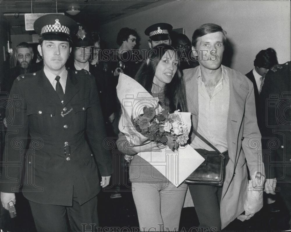 1976 Press Photo Brit businessman R Whitecross and his wife - Historic Images