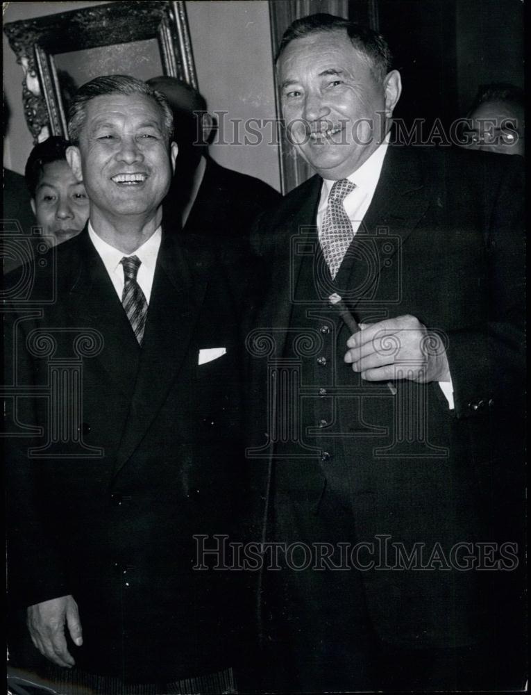 1957 Press Photo Japans Minister of Labor Matsuura Anton Storch - Historic Images