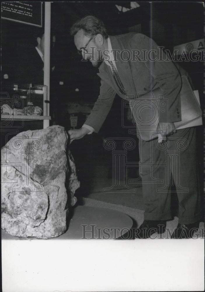 Press Photo Mr. Francis Perrin, French High Commissioner To Atomic Energy - Historic Images