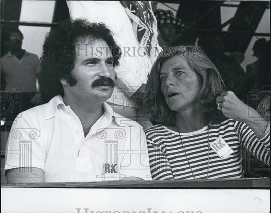 Press Photo Gabe Kaplan and Eunice Shriver. - Historic Images