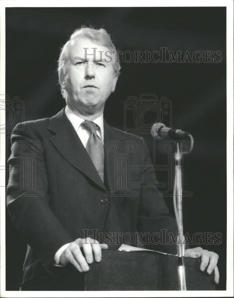 1981 Press Photo Peter Walker Addressing The Conservative Party Conference - Historic Images